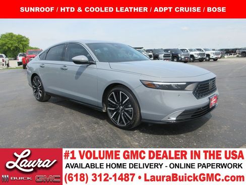 Used 2025 Honda Accord Touring image 1