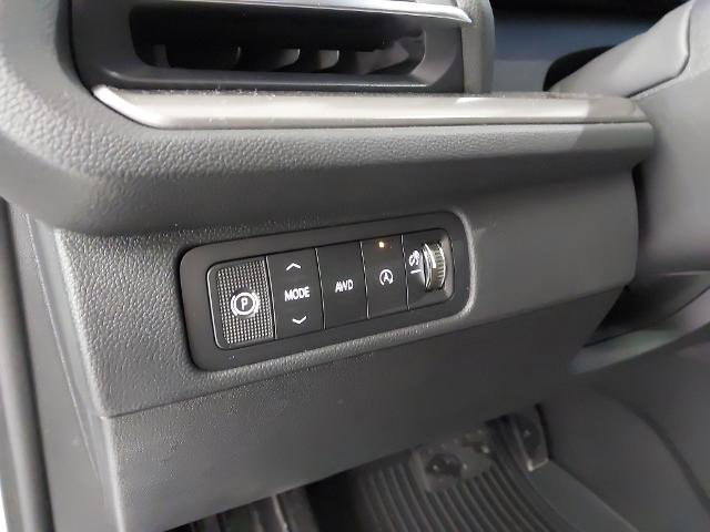 New 2027 Chevrolet Traverse LT w/ Sun and Wheel Package AWD/4WD image 24