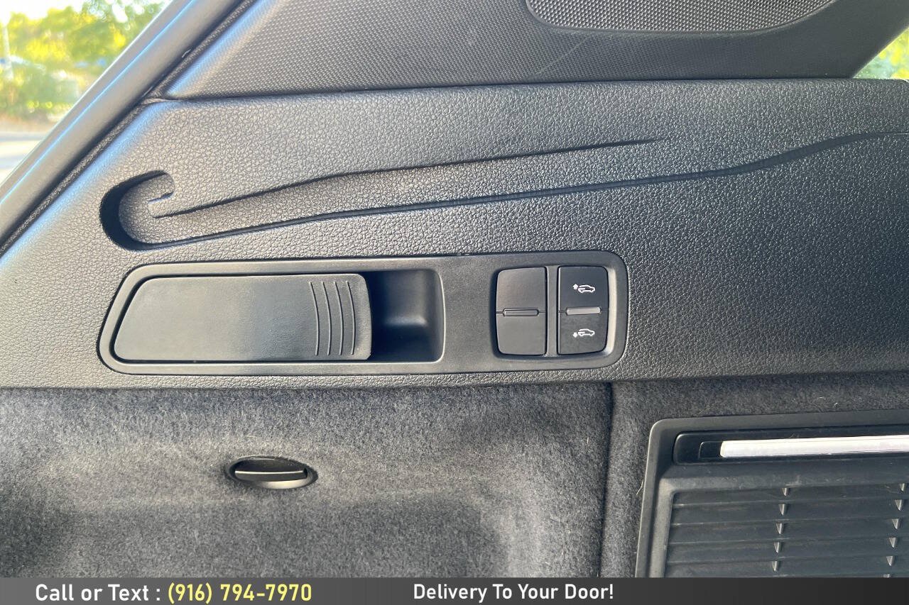 Used 2018 Audi SQ5 Prestige w/ Prestige Package AWD/4WD image 12