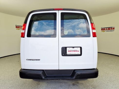 Used 2021 Chevrolet Express 2500 Extended w/ Driver Convenience Package image 6