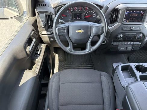 Certified 2026 Chevrolet Silverado 1500 Custom RWD image 15