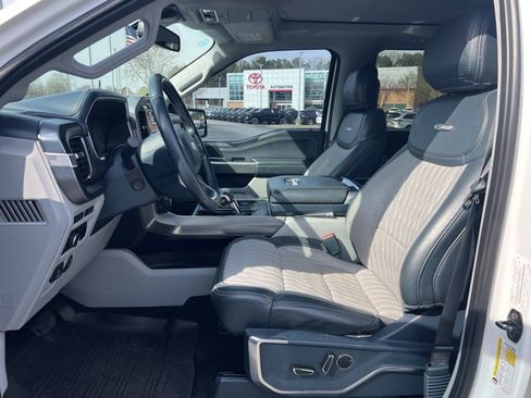 Used 2023 Ford F150 Limited image 10