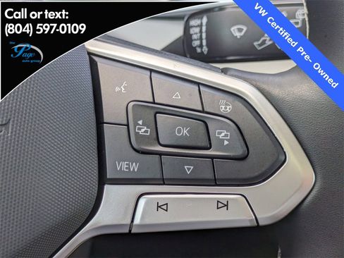 Certified 2025 Volkswagen Taos SE image 26