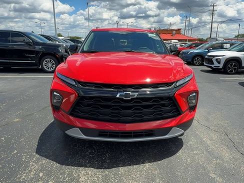 Used 2024 Chevrolet Blazer LT w/ Convenience Package AWD/4WD image 3