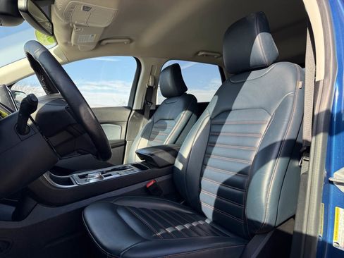 Used 2022 Ford Edge SEL w/ Sport Appearance Package image 15