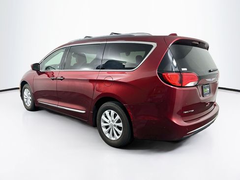 Used 2019 Chrysler Pacifica Touring-L w/ Advanced Safetytec Group FWD image 5