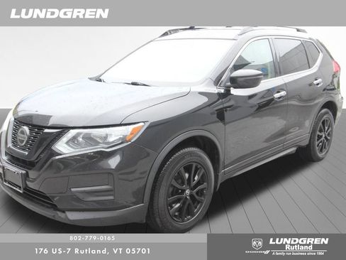 Used 2018 Nissan Rogue SV AWD/4WD image 2