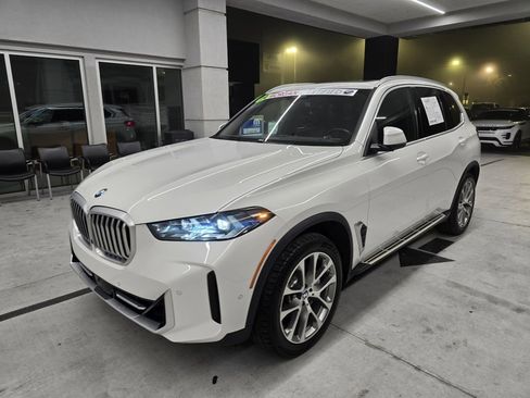 Used 2024 BMW X5 xDrive40i image 2