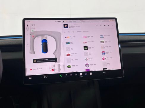 Used 2025 Tesla Model 3 Long Range image 17