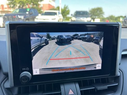 Used 2023 Toyota RAV4 LE FWD image 13