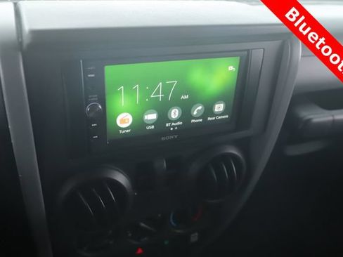 Used 2009 Jeep Wrangler X AWD/4WD image 3