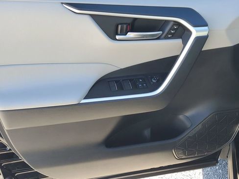 Used 2024 Toyota RAV4 XLE Premium image 42