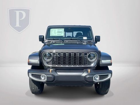 New 2026 Jeep Gladiator Sport AWD/4WD image 3