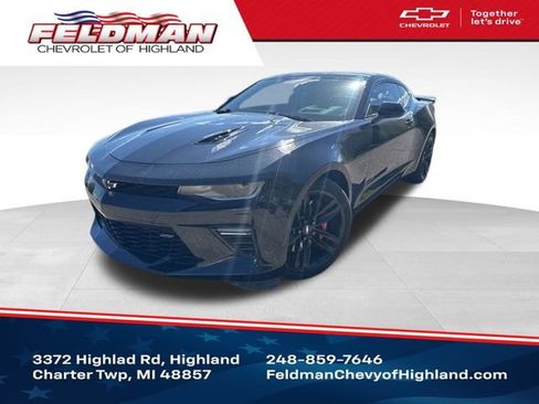 Used 2016 Chevrolet Camaro SS RWD image 1