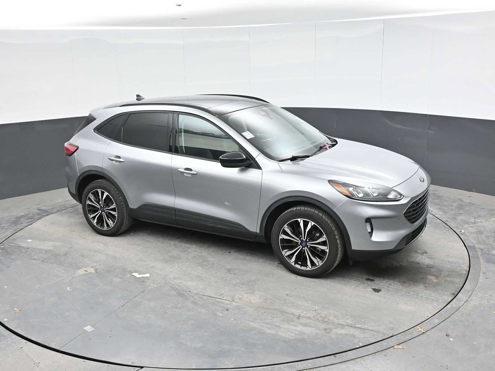Used 2022 Ford Escape SEL w/ SEL Stealth AWD Package image 33