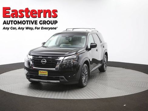 Used 2023 Nissan Pathfinder SL w/ SL Premium Package AWD/4WD image 57
