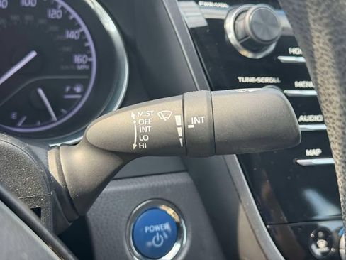 Used 2020 Toyota Camry LE FWD image 29