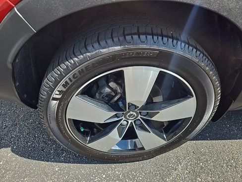 Used 2019 Volvo XC40 T5 Momentum AWD/4WD image 19