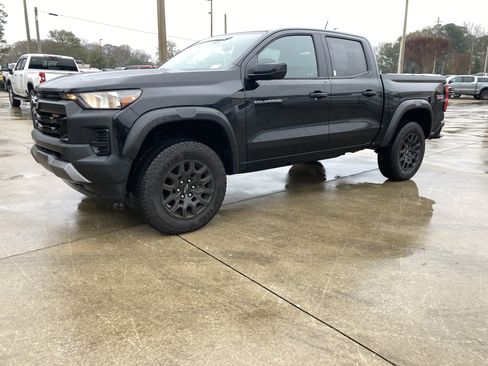 Used 2024 Chevrolet Colorado Trail Boss w/ Advanced Trailering Package image 1