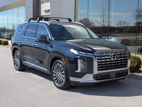 Used 2023 Hyundai Palisade Calligraphy image 10