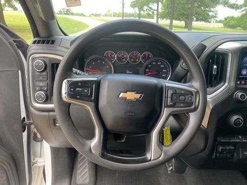 Used 2021 Chevrolet Silverado 2500 LT w/ Z71 Off-Road Package AWD/4WD image 20