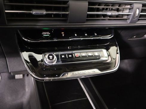 New 2026 Lincoln Corsair Premiere image 9