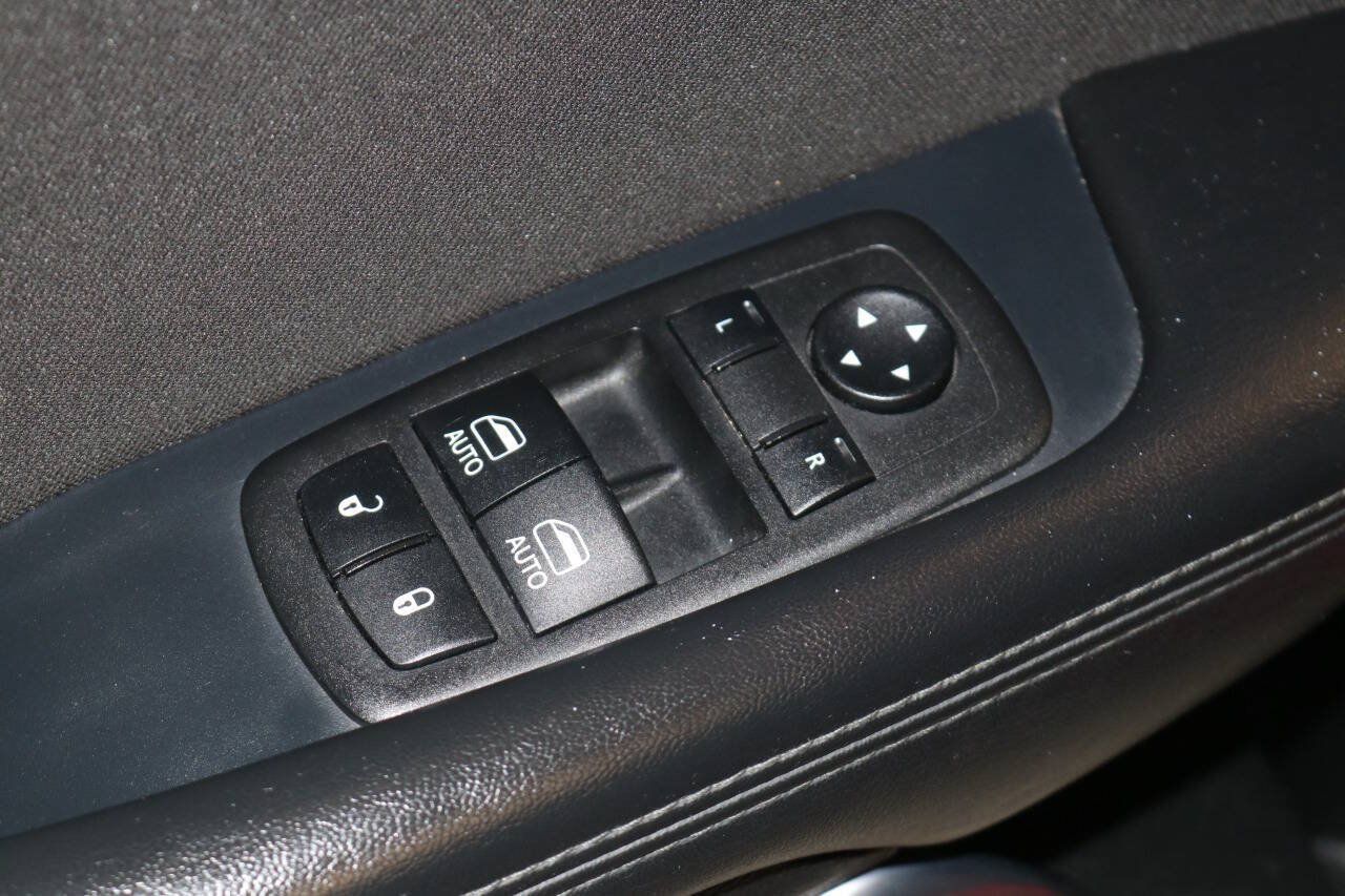 Used 2023 Dodge Challenger SXT RWD image 65