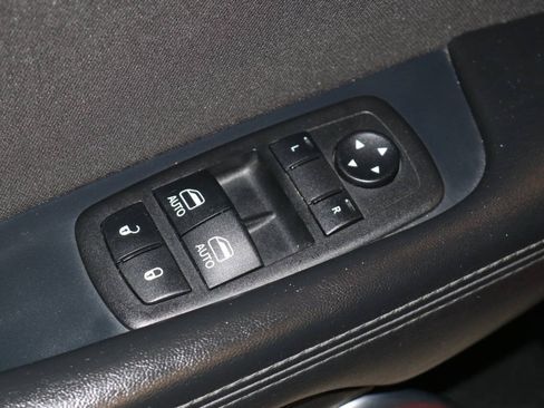 Used 2023 Dodge Challenger SXT RWD image 65