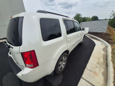 Used 2014 Honda Pilot Touring image 3