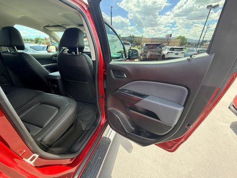 Used 2018 Chevrolet Colorado Z71 AWD/4WD image 21