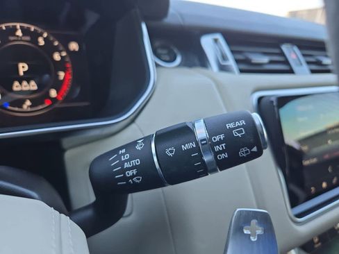 Used 2021 Land Rover Range Rover Sport HST image 26
