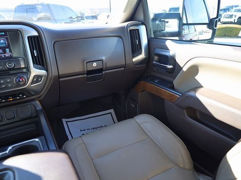 Used 2019 Chevrolet Silverado 3500 LTZ w/ Duramax Plus Package image 20