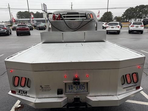 Used 2024 Ford F350 XLT image 7