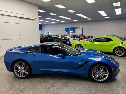 Used 2014 Chevrolet Corvette Stingray Coupe w/ 2LT Preferred Equipment Group RWD image 10