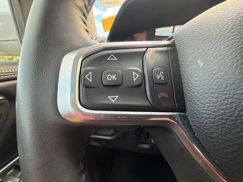 Used 2022 RAM 1500 Laramie AWD/4WD image 16