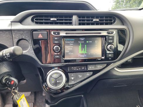 Used 2015 Toyota Prius C Two FWD image 19
