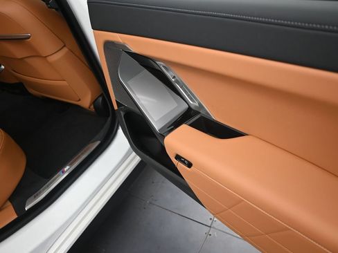 Used 2026 BMW 740i RWD image 21
