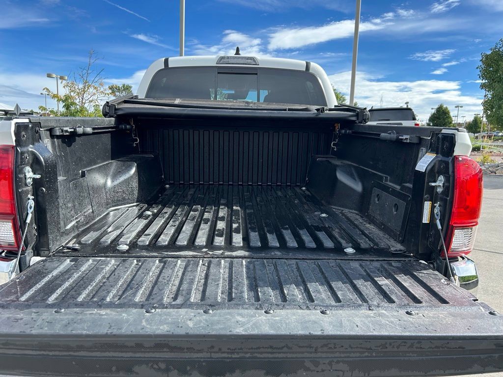 Used 2023 Toyota Tacoma SR5 AWD/4WD image 28