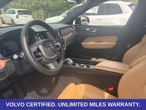 Certified 2024 Volvo XC60 B5 Ultimate w/ Climate Package AWD/4WD image 18