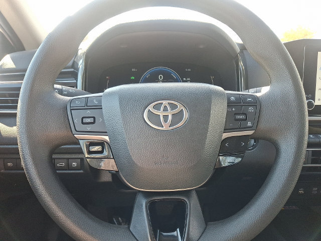 Used 2025 Toyota Camry LE FWD image 19