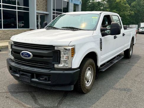 Used 2019 Ford F250 XL RWD image 2