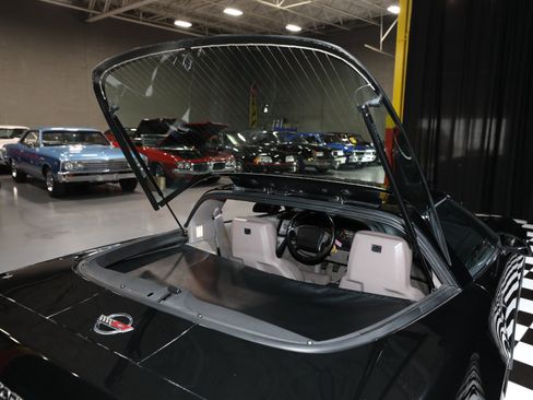 Used 1990 Chevrolet Corvette ZR-1 RWD image 43