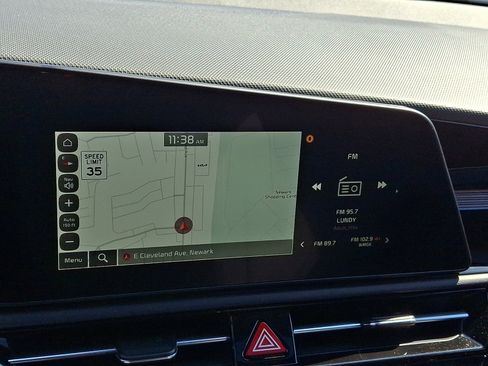 Certified 2025 Kia Niro EX Touring image 16