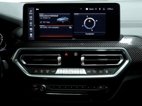 Used 2024 BMW X4 M40i w/ Premium Package image 18