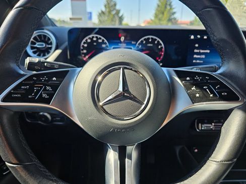 Used 2025 Mercedes-Benz GLA 250 image 19