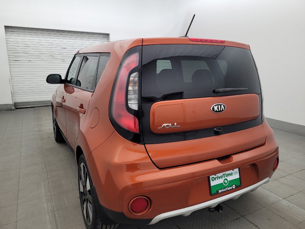Used 2018 Kia Soul + FWD image 5
