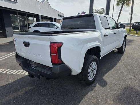 Used 2024 Toyota Tacoma SR image 3