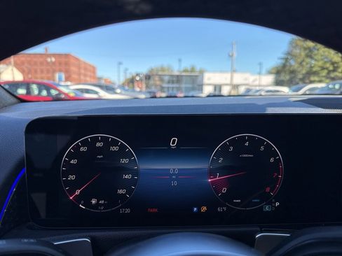 New 2026 Mercedes-Benz GLB 250 4MATIC image 16