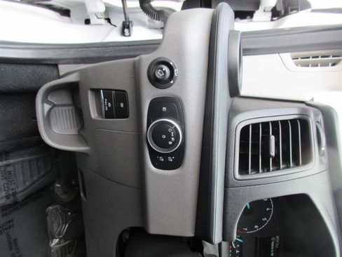 Used 2021 Ford Transit 350 XLT image 12