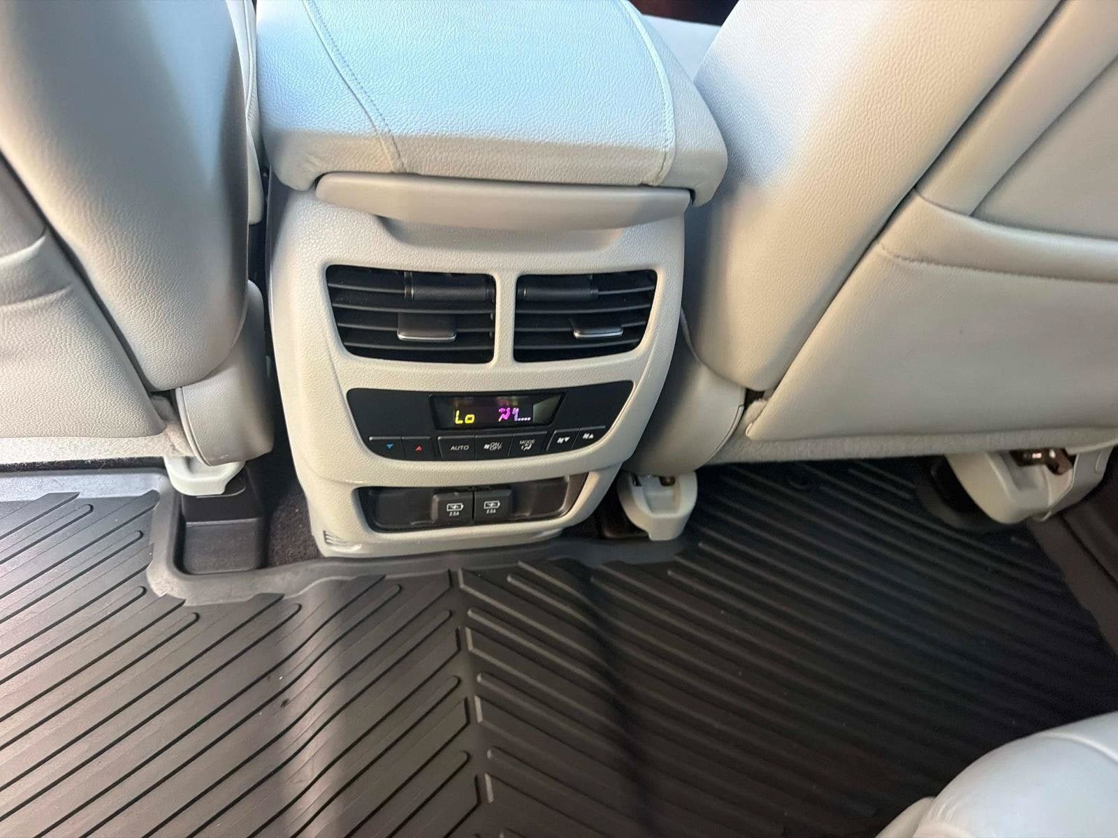 Used 2018 Acura MDX FWD image 18